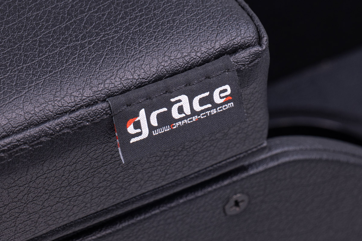 【ジムニーノマド専用】センターコンソール Ver.3 Original Black Leather＜ドリンクホルダー付き＞ 　装着イメージ