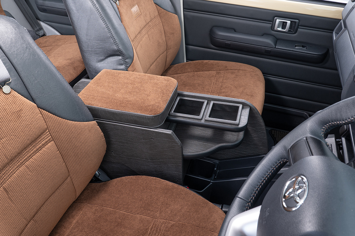 ランドクルーザー"70" 再再販モデル専用センターコンソール ver.2 ＜ドリンクホルダー付き＞アンティークコーデュロイ