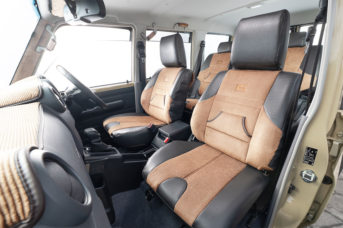 Seat Cover anTiQue Country Hoodie for LandCruiser 70