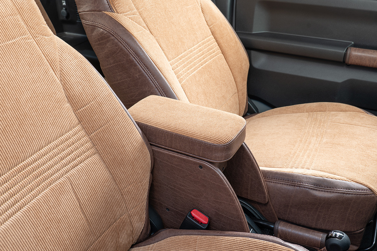 【ジムニーJB64/JB74/ノマド専用】センターコンソール Ver.2 アンティークコーデュロイ＜ドリンクホルダー付き＞