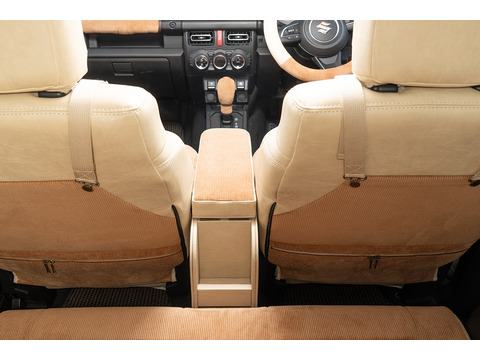 【ジムニーJB64/JB74/ノマド専用】センターコンソール Ver.1 アンティークカントリー コーデュロイキャメル×クラシックホワイト 装着イメージ