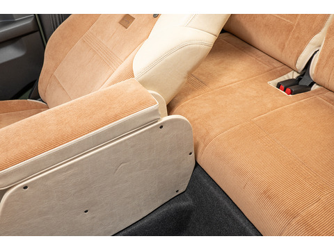 【ジムニーJB64/JB74/ノマド専用】センターコンソール Ver.1 アンティークカントリー コーデュロイキャメル×クラシックホワイト 装着イメージ