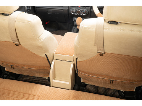 【ジムニーJB64/JB74/ノマド専用】センターコンソール Ver.1 アンティークカントリー コーデュロイキャメル×クラシックホワイト 装着イメージ