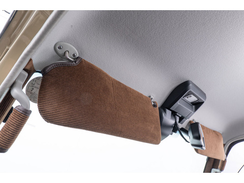 ランドクルーザー７０再再販モデルサンバイザーカバーコーデュロイブラウンカラー装着イメージ展開時