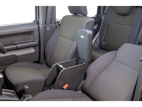 【ジムニーJB64/JB74/ノマド専用】センターコンソール Ver.2 プライム＜ドリンクホルダー付き＞ 　装着イメージ