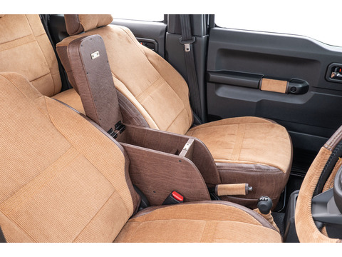 【ジムニーノマド専用】センターコンソール Ver.3アンティークコーデュロイ コーデュロイキャメル×ヴィンテージブラウン 装着イメージ