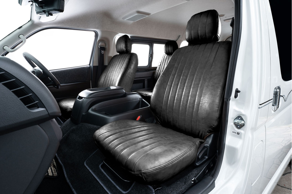 　シートカバー クラシック　ハイエース着用イメージ　ブラックカラー