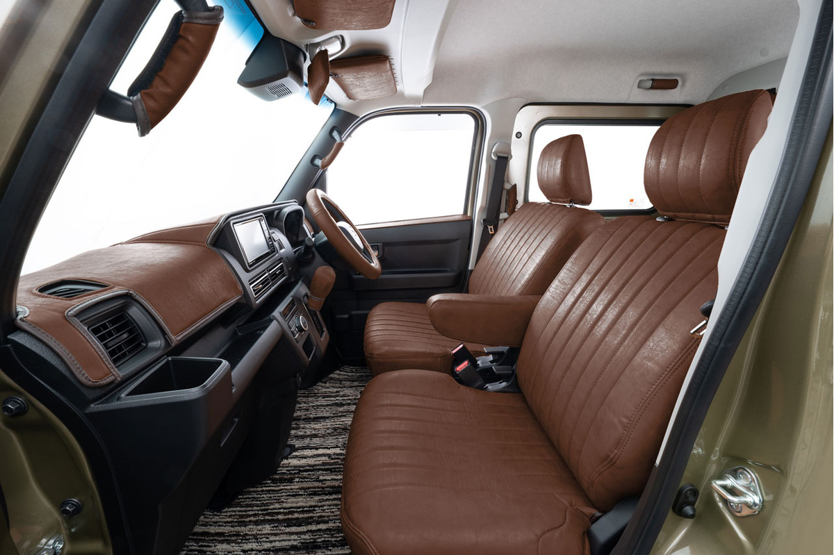 デリカミニ シートカバー クラシック