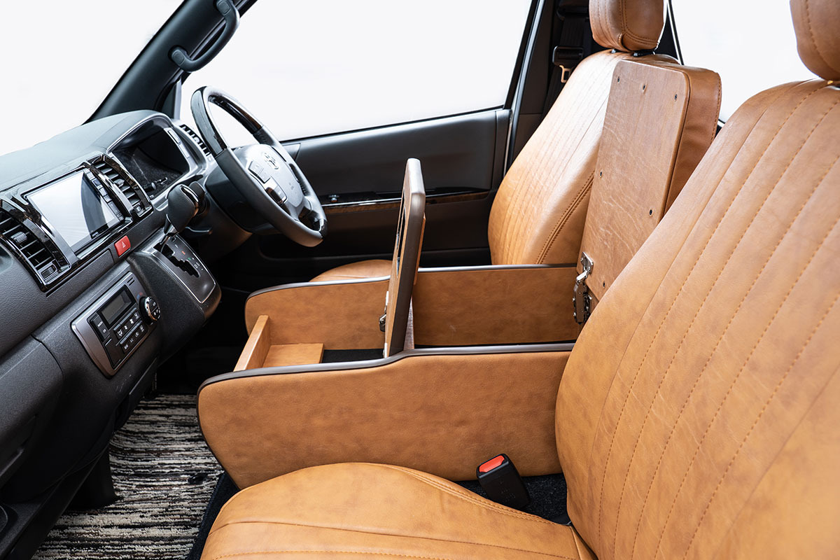 200系　ハイエース　スーパーGL　★　純正センターコンソール 200系 ハイエース S-GL 標準 ワイド センターコンソール S | トヨタ