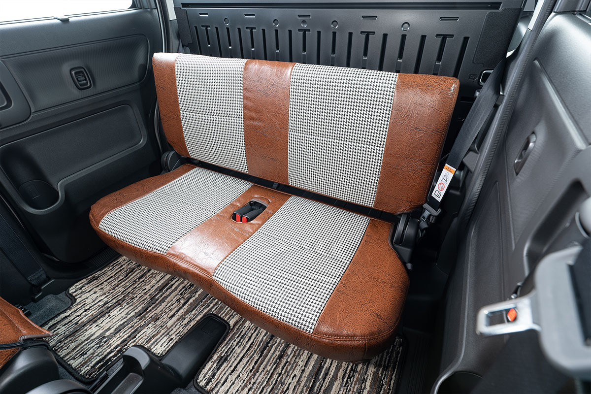 スペーシアベース シートカバー アンティーク千鳥　後部座席