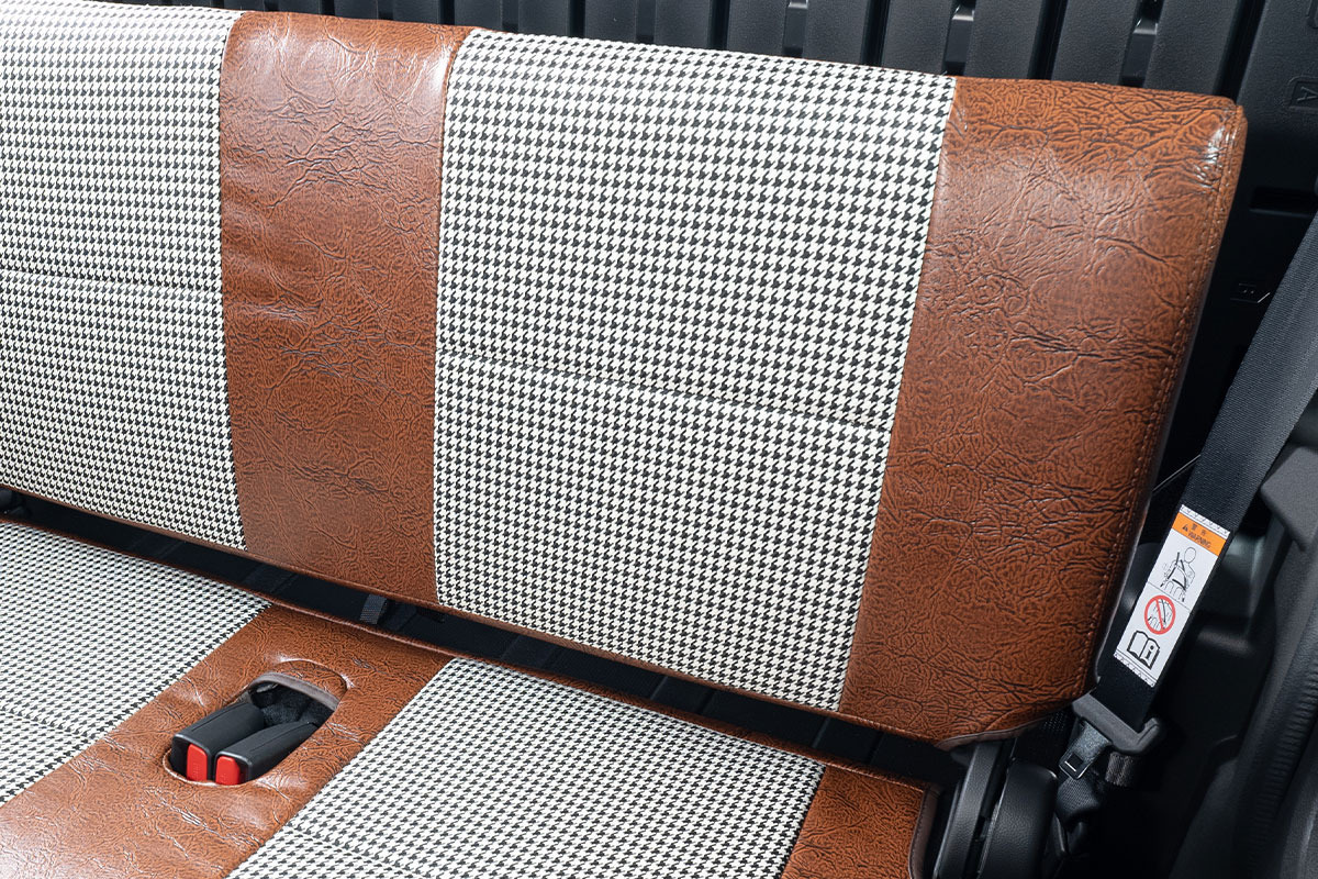 スペーシアベース シートカバー アンティーク千鳥　後部座席背もたれ