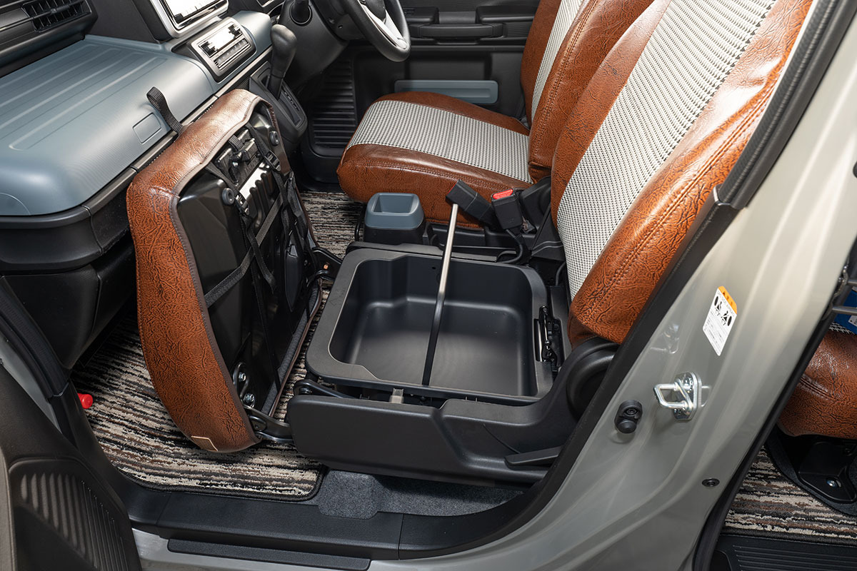 スペーシアベース シートカバー アンティーク千鳥　前席シート下収納にも対応