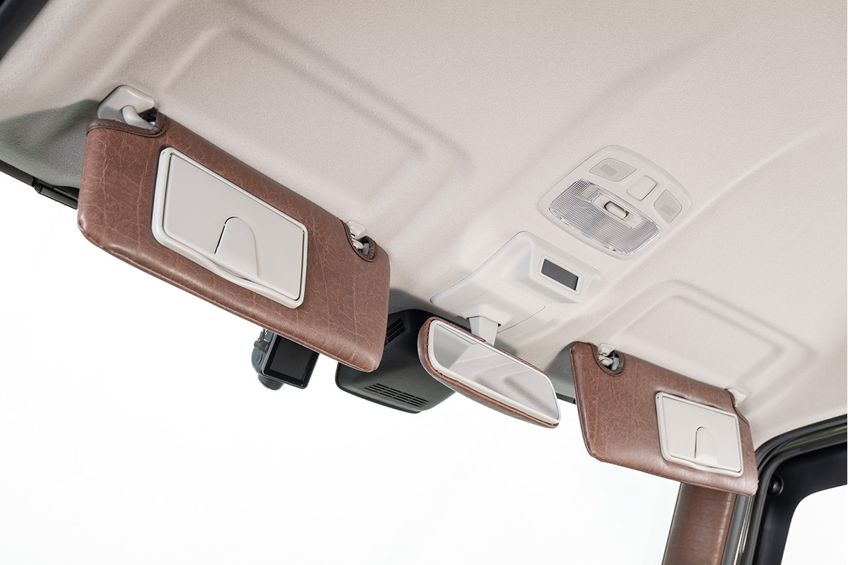 ジムニー JB64 サンバイザーカバー バイザーカバー 販売終了タクティカルバイザーカバー | ジムニー専門店アピオ