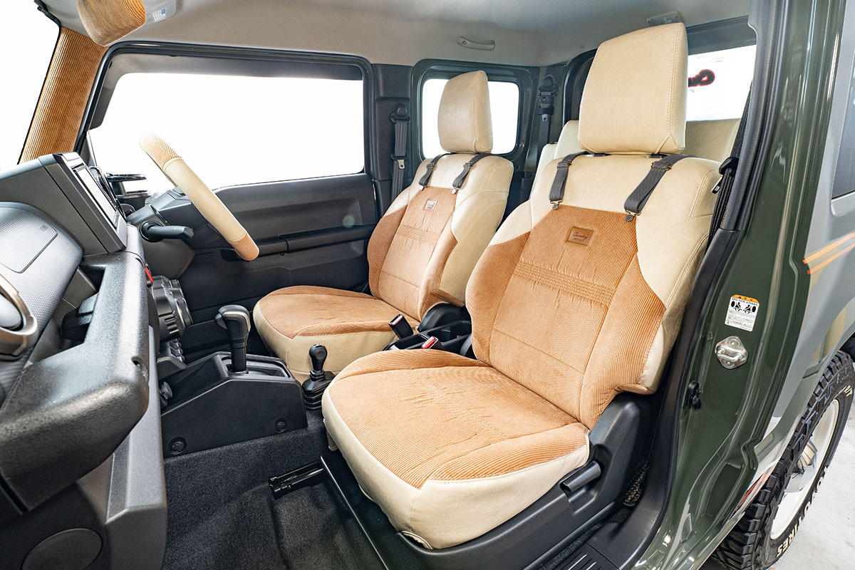 ジムニーJB64 シートカバー カントリー　アイボリーxキャメルxグレー