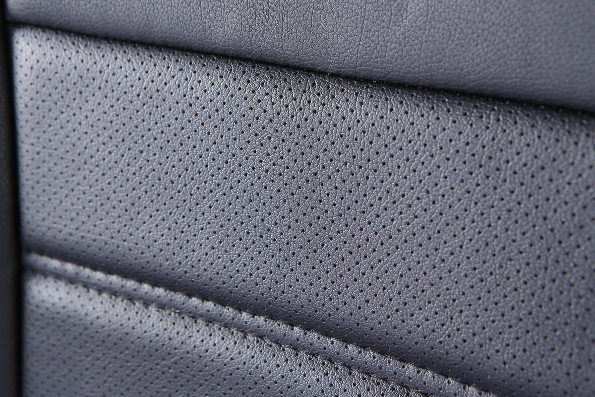 シートカバー車種限定 200ハイエース バン T.W.G 2列シート車 1台分