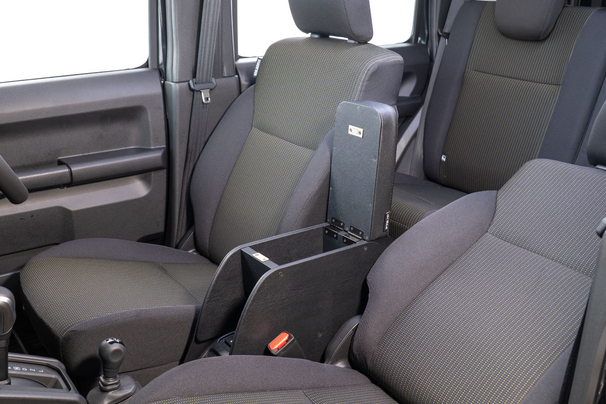 【ジムニーJB64/JB74専用】センターコンソール Ver.2 T .W.G＜ドリンクホルダー付き＞　装着イメージ