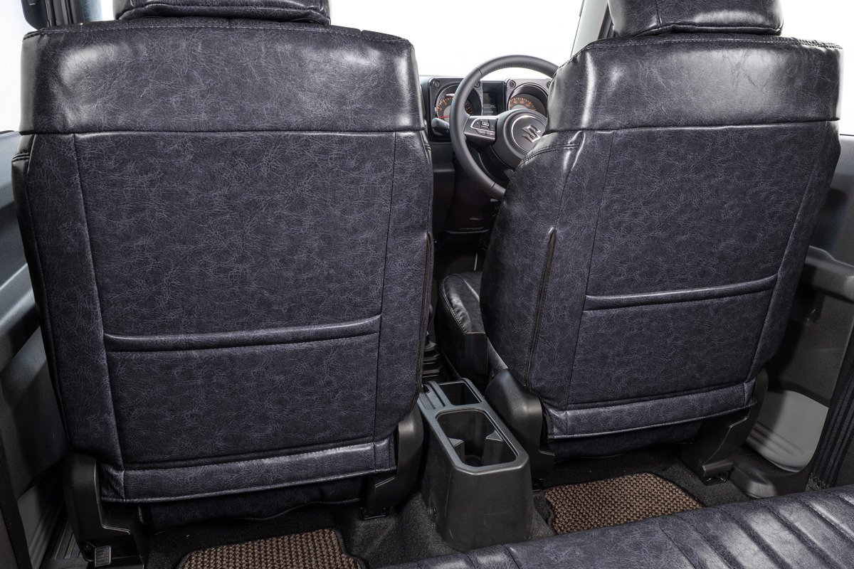 シートカバー クラシックグロッシー ジムニー装着イメージ　グロッシーブラックシートカバー クラシックグロッシー ジムニー装着イメージ　グロッシーブラック