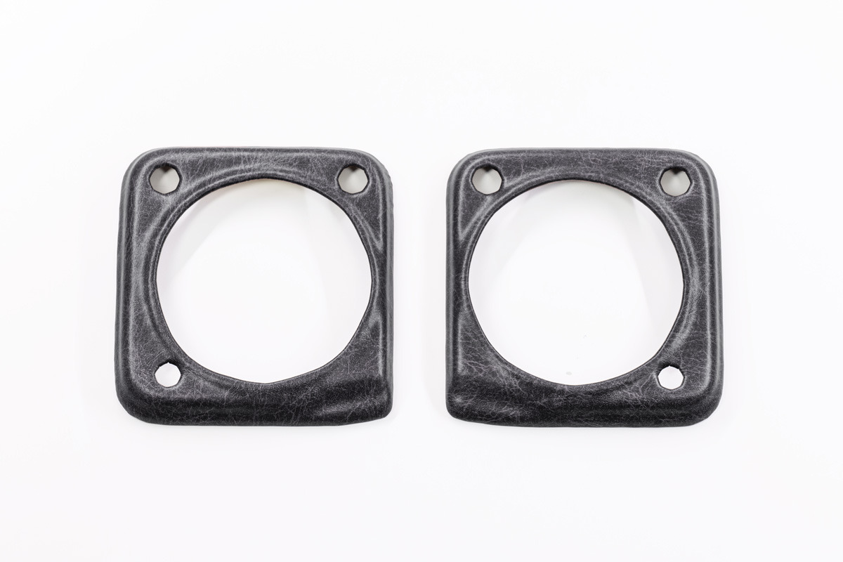 【ジムニーJB64/JB74専用】メーターパネル左右2個セット　クラシックグロッシー　ブラック