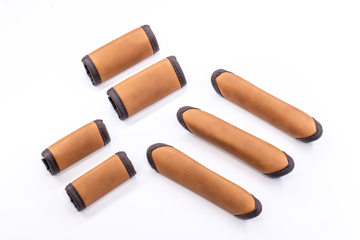 【ランクル70 再再販モデル専用】グリップカバー クラシック 7点セット　キャメル