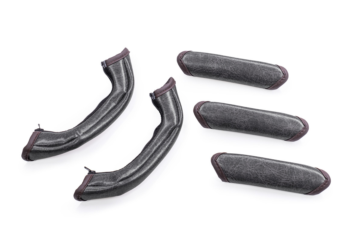 200ハイエース グリップカバー クラシックグロッシー 5点セット　ブラック