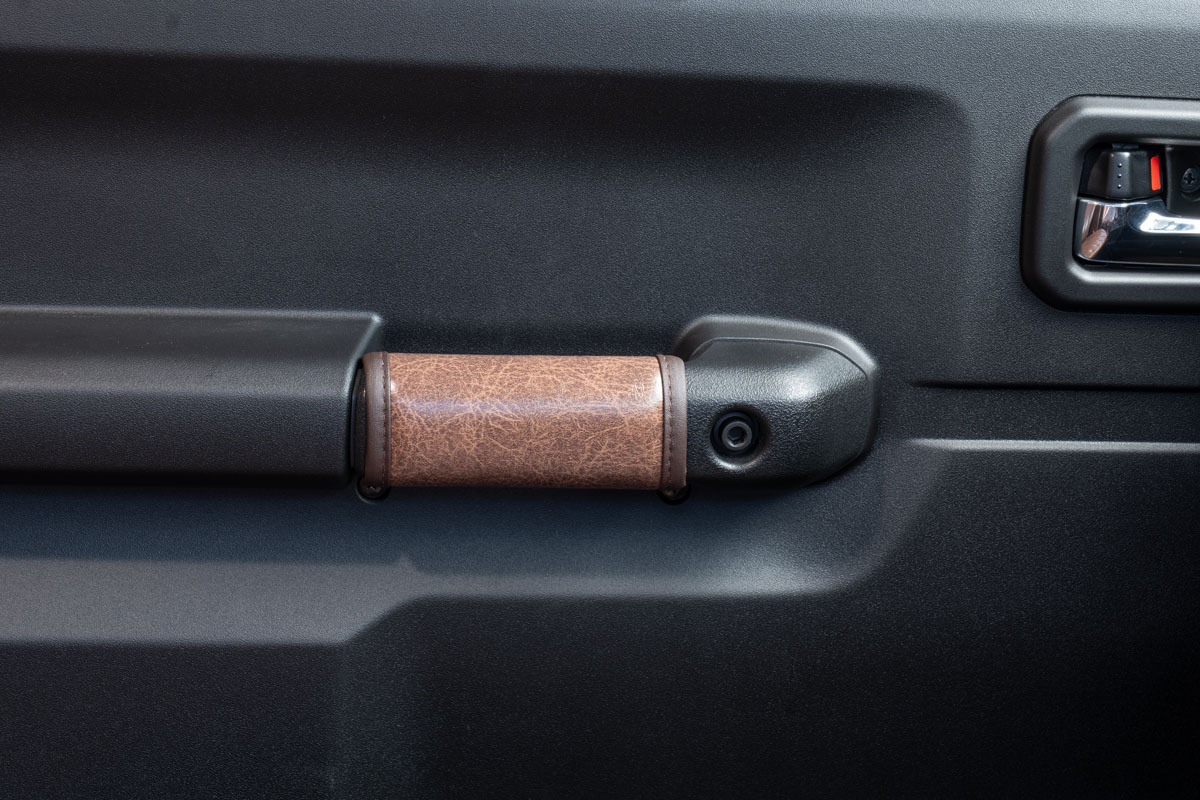 【ジムニーJB64/JB74専用】グリップカバー　 クラシックグロッシー 7点セット　ブラウン