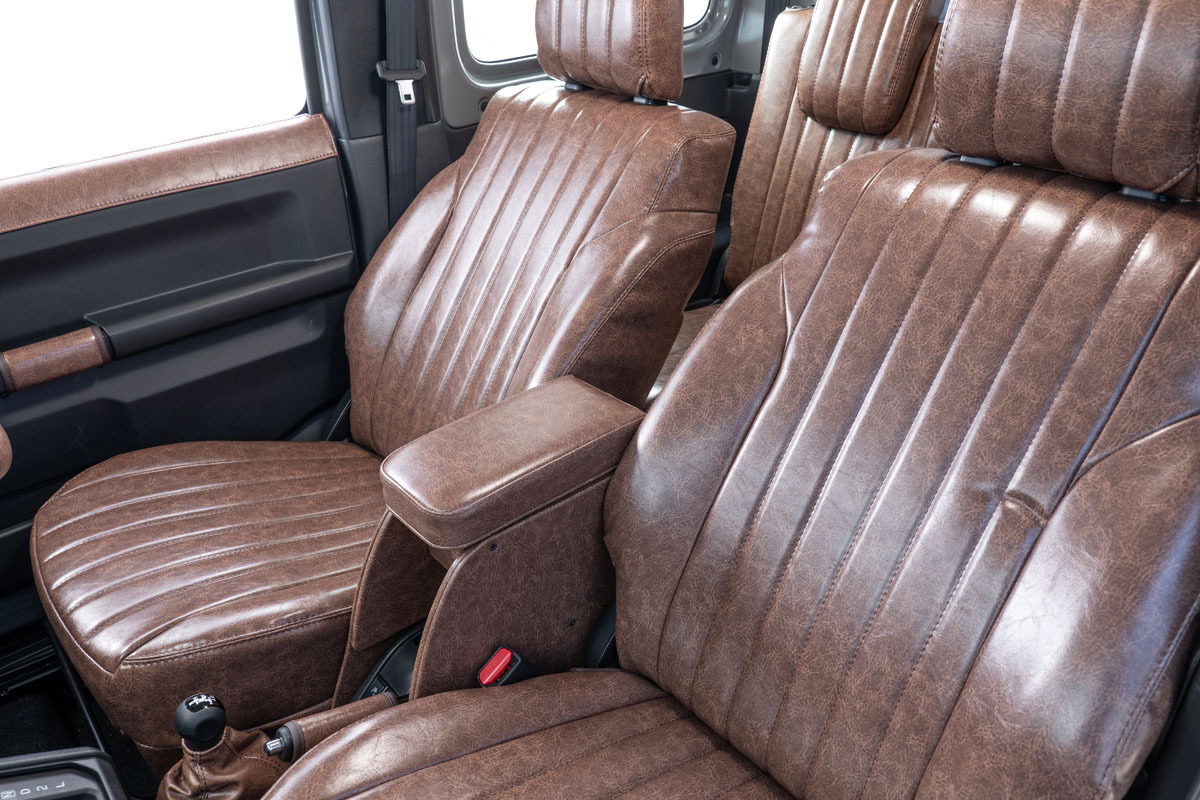 【ジムニーJB64/JB74専用】センターコンソール Ver.2 クラシックグロッシー＜ドリンクホルダー付き＞