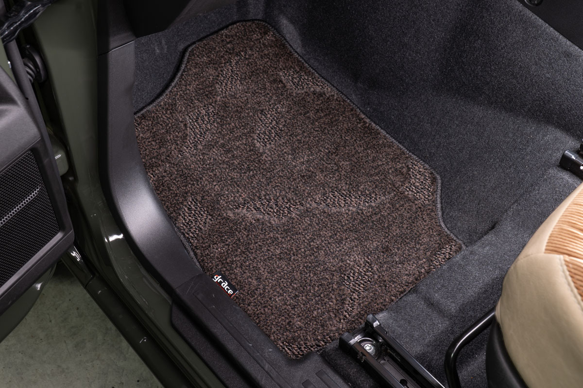 【ジムニーJB64/JB74専用】フロアマット プレミアムセット １台分　助手席装着イメージ ウェーブブラウン