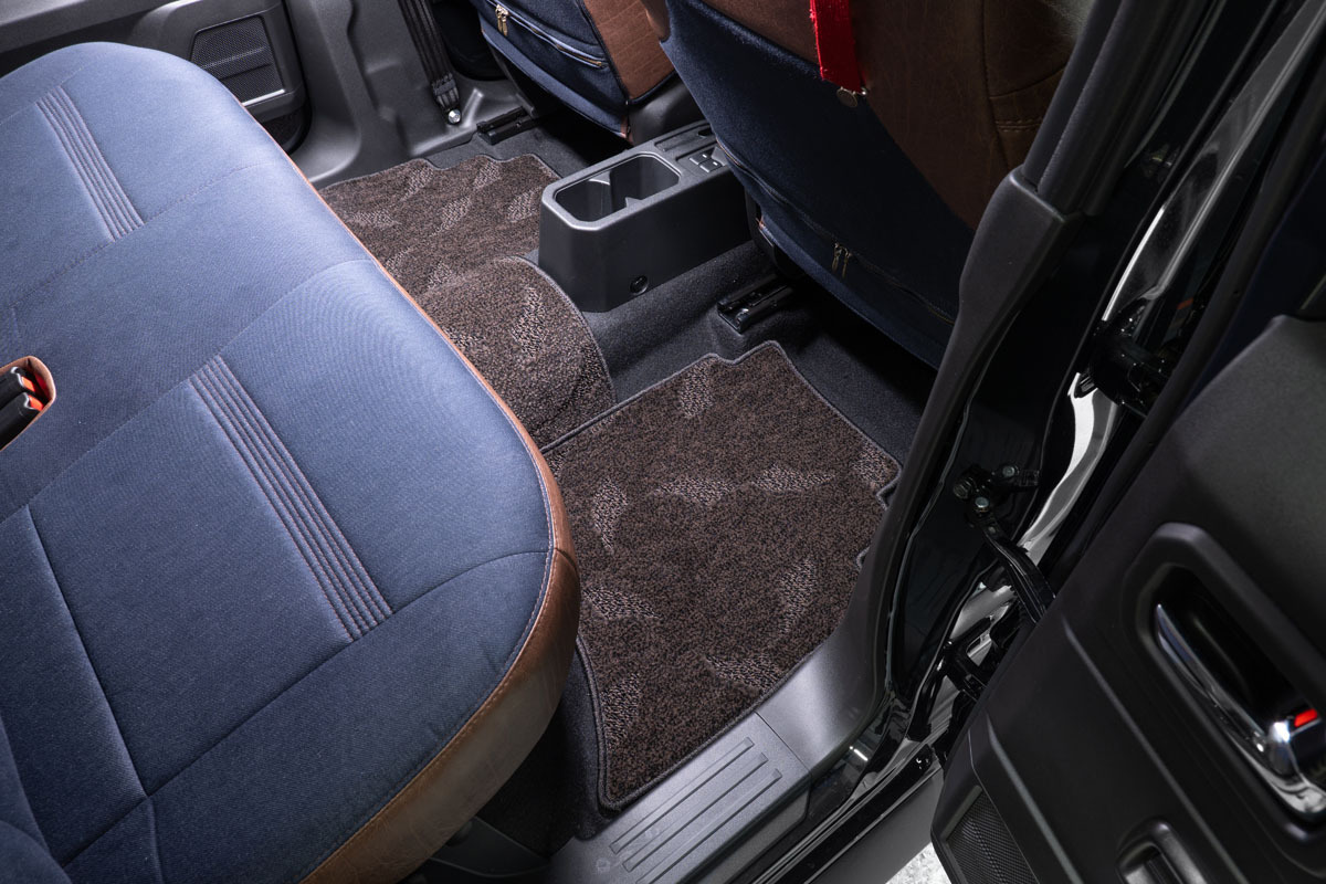【ジムニーノマド専用】フロアマット プレミアムセット １台分　後部座席装着イメージ ヴィンテージブラウン