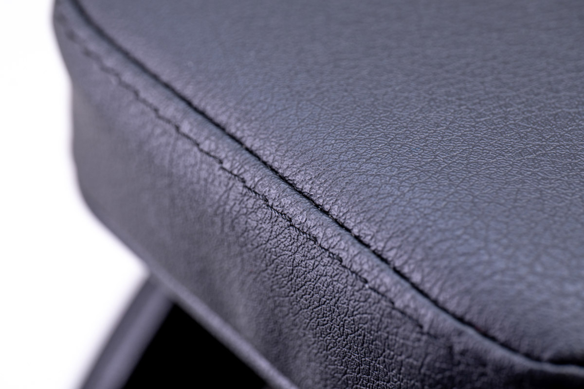 しっかりとした縫製でインテリアのグレードを上げます