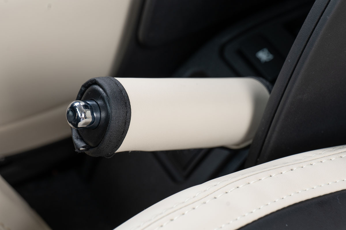 【ジムニーノマド専用】 グリップカバー プライム 9点セット バニラ　装着イメージ