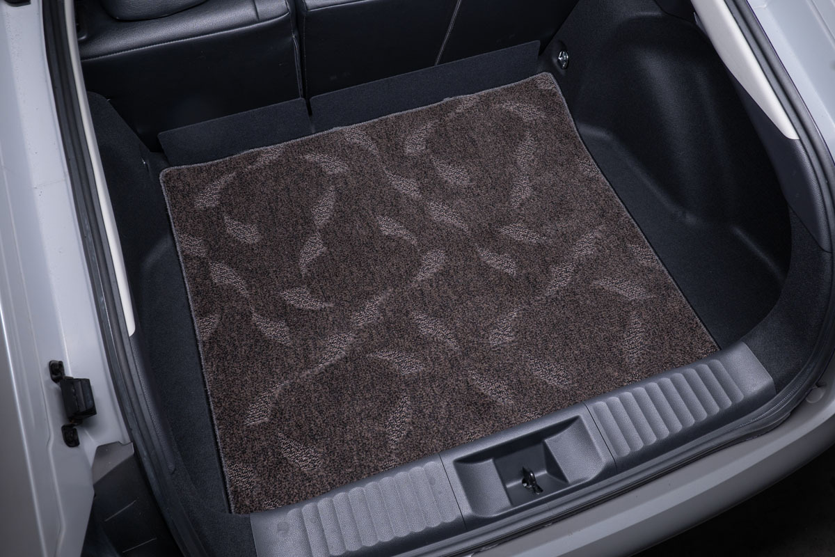 【60プリウス専用】フロアマット プレミアムセット １台分　トランクルーム装着イメージ ウェーブブラウン