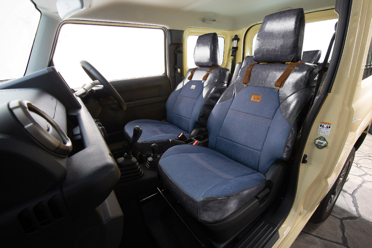 シートカバーアンティークカントリー　クラシックグロッシー×デニムインディゴ
ジムニーJB64 着用イメージ