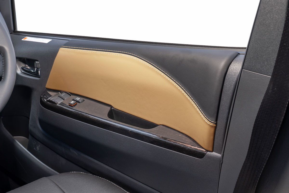 200ハイエース ドアアクセントパネル 左右セット プライムベージュ