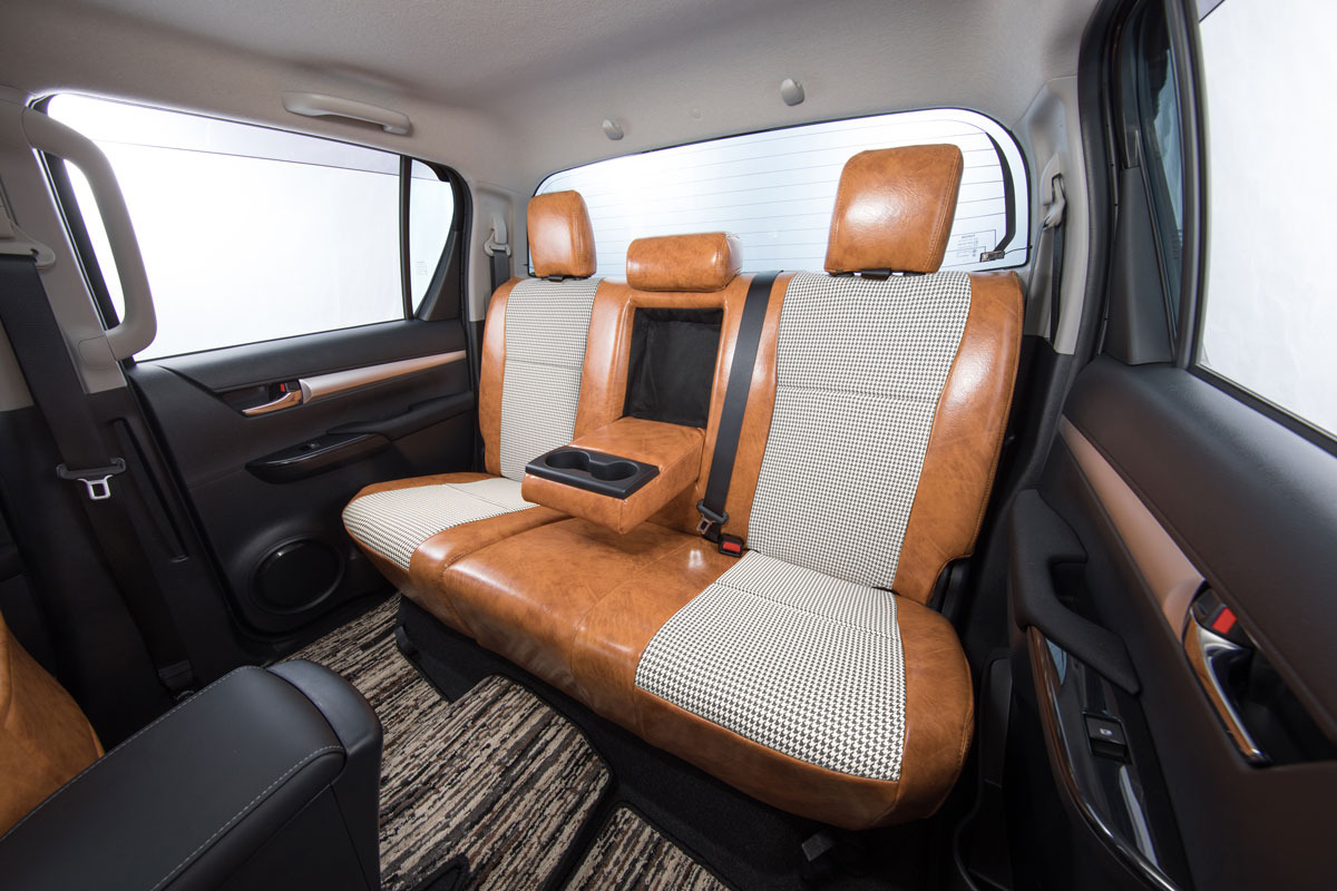 125ハイラックス シートカバー  アンティーク千鳥キャメル