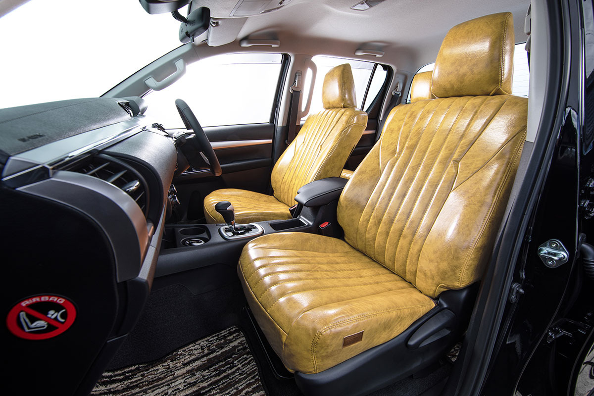 125ハイラックス シートカバー  アンティーク　クリームイエロー