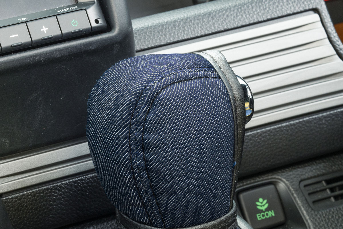 N-VAN シフトノブカバー&グリップカバーセット　 アンティーク　デニムデザイン　インディゴブルー