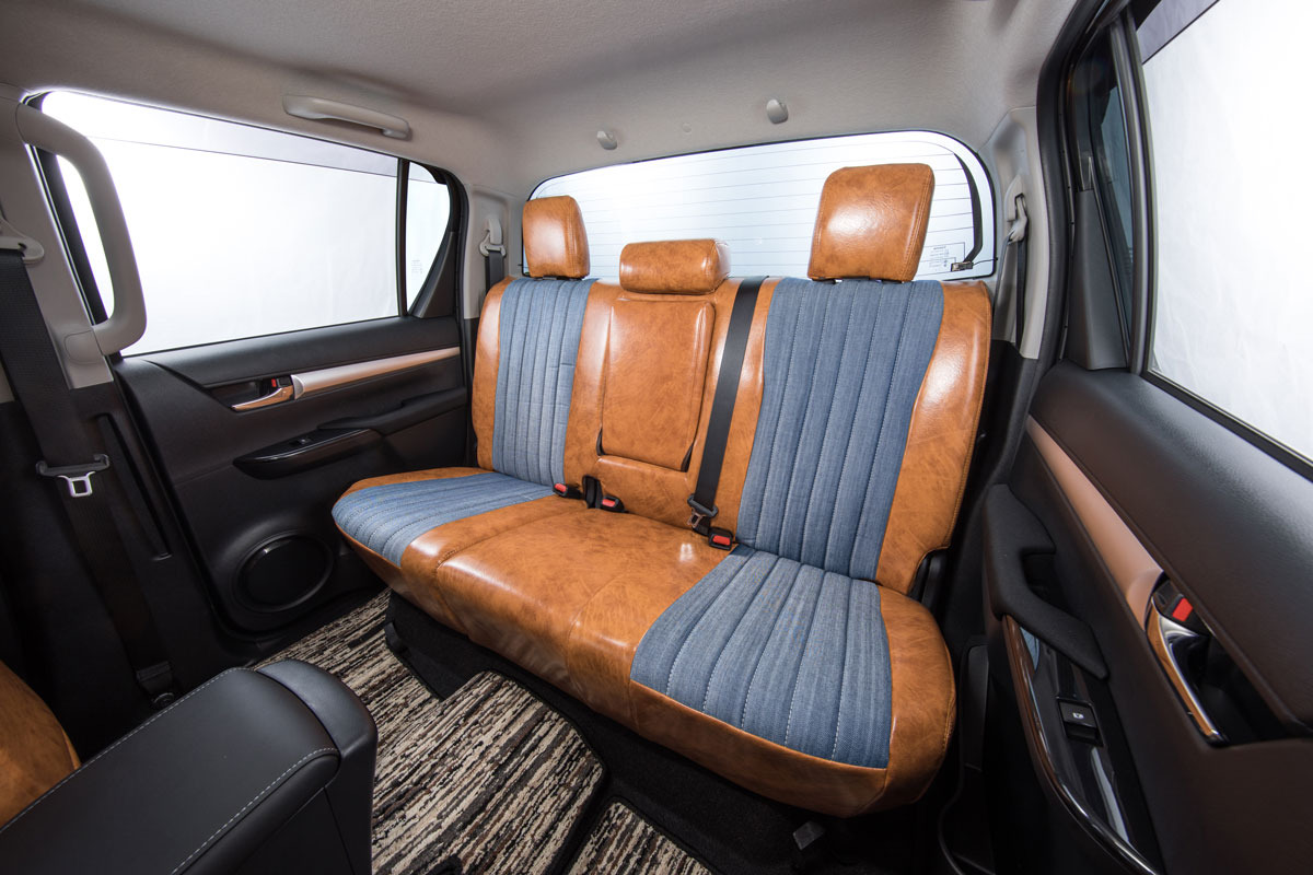 125ハイラックス シートカバー  アンティークデニムキャメル