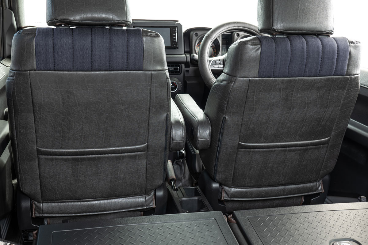 シートカバー  アンティークデニム　ヴィンテージブラックジムニー装着