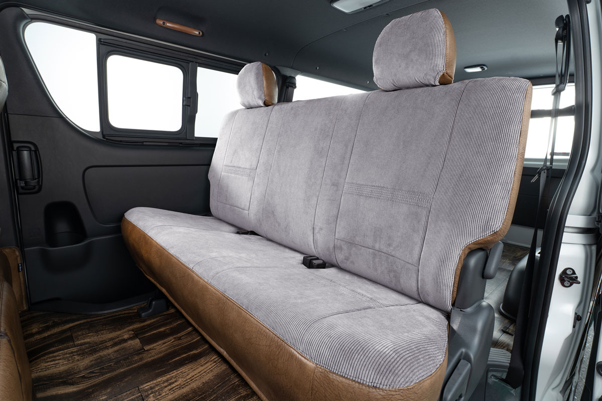 シートカバー  アンティークコーデュロイ　コーデュロイグレーxヴィンテージモカ　ハイエース装着イメージ