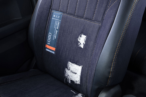 シートカバー  M.I.C DENIM　ジムニー装着イメージ　インディゴブルー
