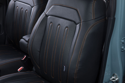 LA900S/LA910Sタフト　車種限定シートカバー  TAFT　装着イメージ