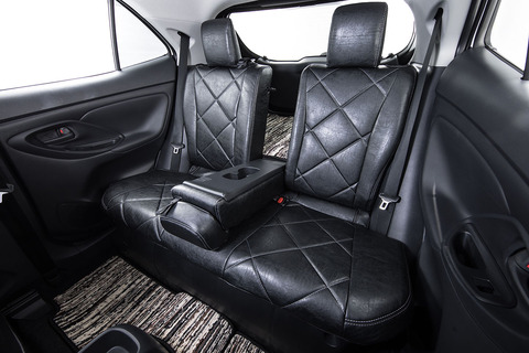 車種限定 YARIS CROSS HYBRID