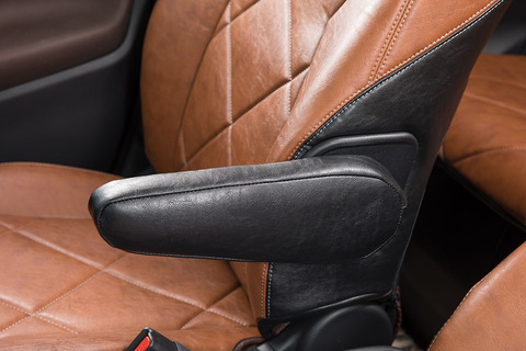 車種限定 YARIS CROSS HYBRID