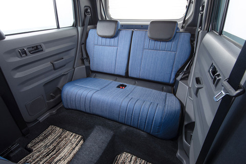 シートカバー  M.I.C DENIM　後部座席　タフト装着