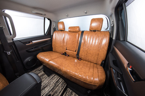 125ハイラックス シートカバー アンティーク　キャメル　後部座席