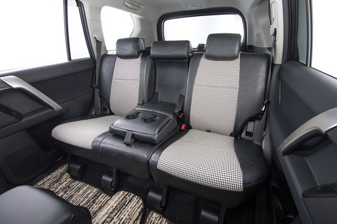 シートカバー 千鳥チェック　後部座席