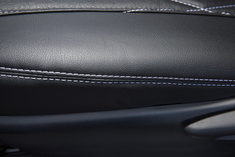 シートカバー 車種限定 125ハイラックス　座面サイド