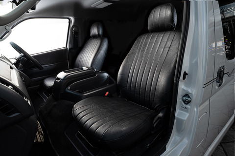 200ハイエース　シートカバー クラシック　ブラックカラー装着イメージ