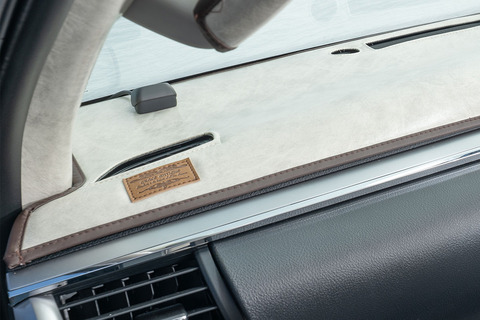 125ハイラックス ダッシュボードマット アンティーク ホワイトスモーク