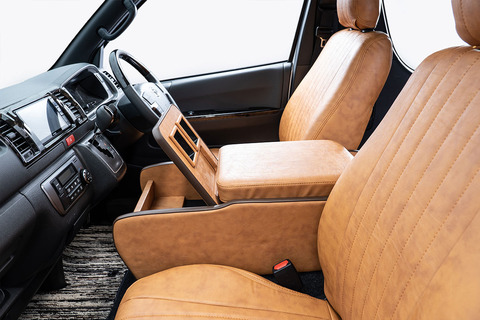 200系ハイエースS-GL用センターコンソール　クラシック　キャメル装着イメージ助手席側